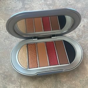 NIB r.e.m beauty Eyeshadow Palette